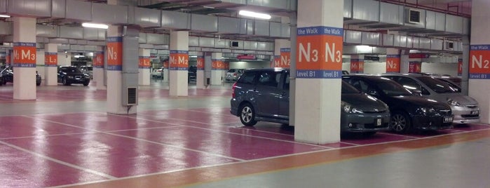 The Curve, Parking B1 is one of parking.