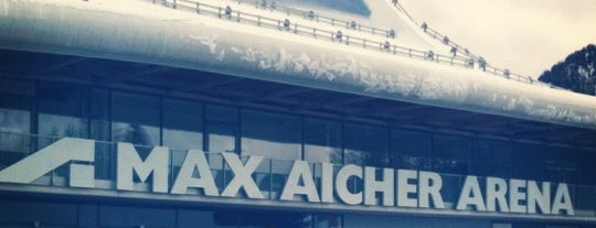 Max Aicher Arena Inzell is one of สถานที่ที่ Jakov ถูกใจ.