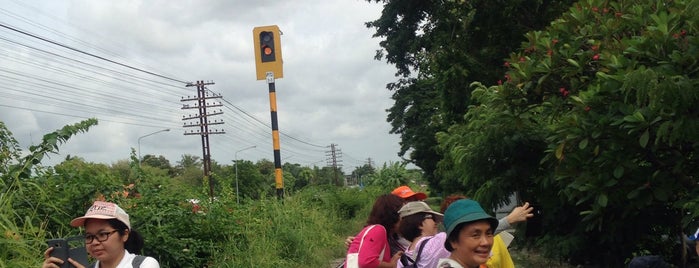 ที่หยุดรถไฟบางระมาด (Bang Ramat) SRT4003 is one of SRT - Southern Line A.