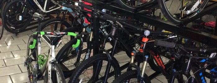 Bikes, Rides & Fun is one of Tiendas y talleres de bicis.