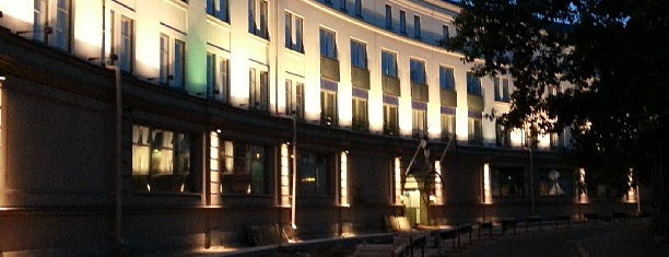 Consulate General of Finland is one of Lugares favoritos de Stanislav.