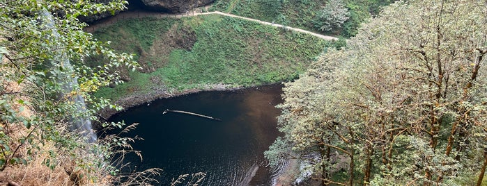 South Falls Lodge is one of Oregon.