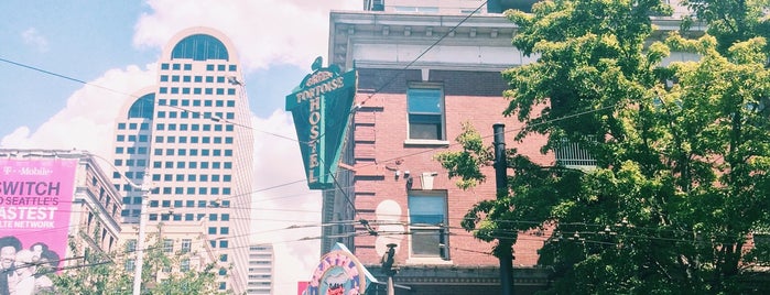 Pike Place Market is one of Locais curtidos por Kathryn.