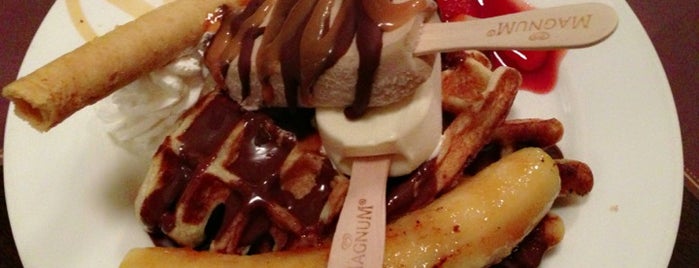 The New Magnum Café is one of Jakarta on the Spots..