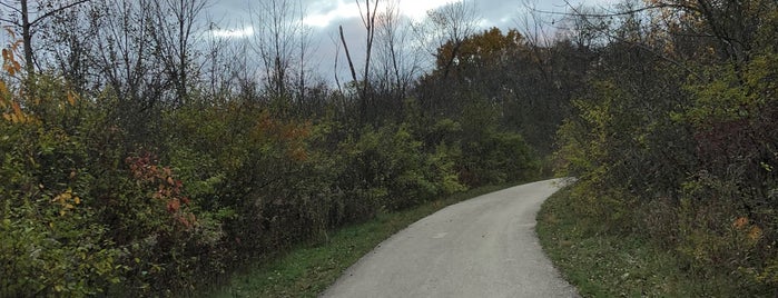 Deer Creek Bike Trail is one of Tempat yang Disukai Shyloh.