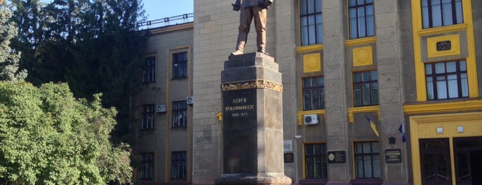 Пам'ятник Серго Орджонікідзе is one of Разное.