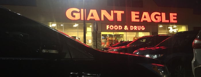 Giant Eagle Supermarket is one of New Places.