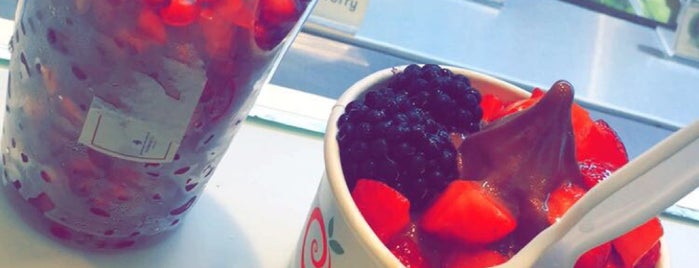 Pinkberry is one of Dubai Food 3.