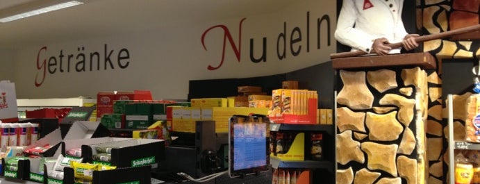 Nah und Gut is one of Davide’s Liked Places.