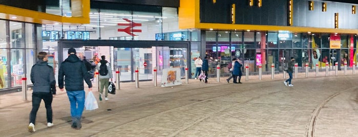 Stazione di Wolverhampton is one of Posti che sono piaciuti a Giannicola.