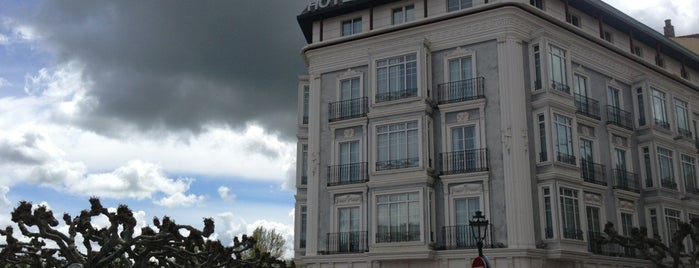 AC Hotel Burgos is one of Lieux qui ont plu à Jose Luis.