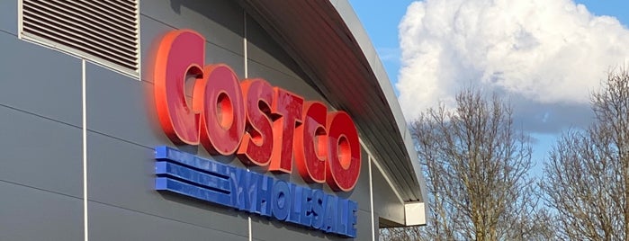 Costco is one of Mikeさんのお気に入りスポット.