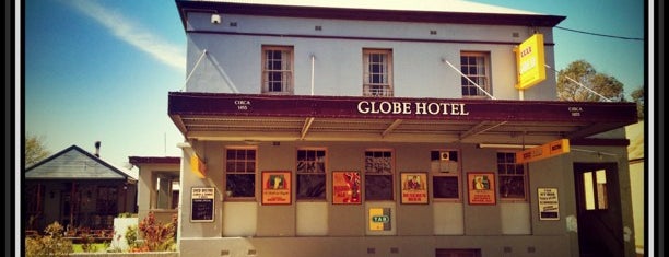 The Globe Hotel is one of Myles'in Beğendiği Mekanlar.