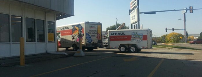 U-Haul at Spruce Hills is one of Judah'ın Beğendiği Mekanlar.