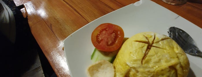 Pondok Jowi Spesial Nasi Bakar is one of Kuliner Solo.