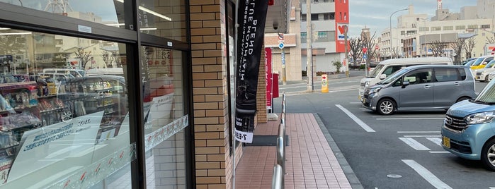 セブンイレブン 大牟田不知火町店 is one of セブンイレブン 福岡.