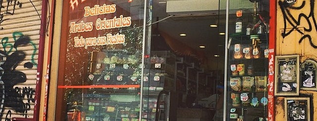 Helueni - Delicias Árabes Orientales is one of DAMIAN'ın Beğendiği Mekanlar.
