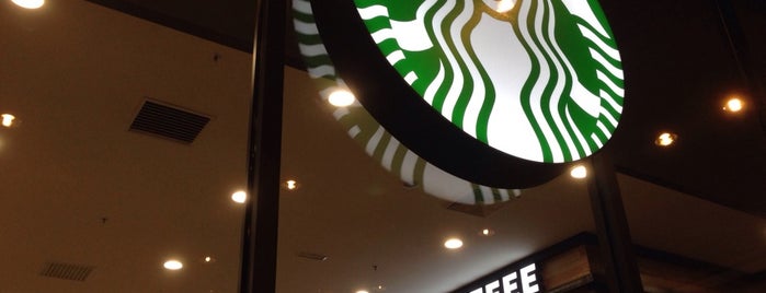 Starbucks is one of Locais salvos de Azaruddin Azral.