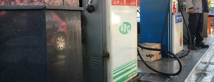 Gas Station | پمپ بنزین دهکده المپیک - جایگاه ۱۸۲ is one of Gas Stations | پمپ بنزین های تهران.