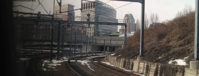MBTA Commuter Rail To Boston is one of #4sqBucketList.
