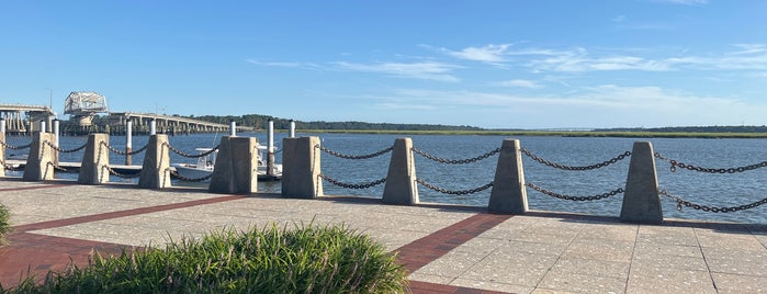 Henry C Chambers Waterfront Park is one of Locais curtidos por Melodie.