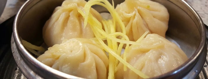 A & J Restaurant is one of A Soup Dumpling Guide.