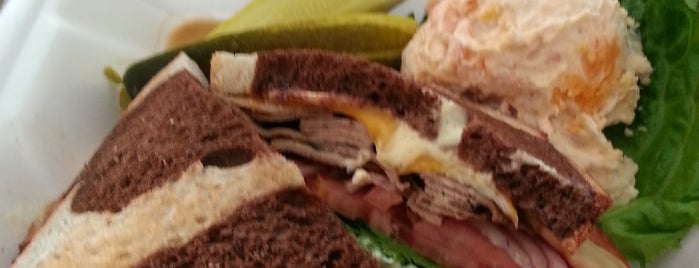 Izē's Deli & Bagelry is one of North Bethesda Dining Guide.