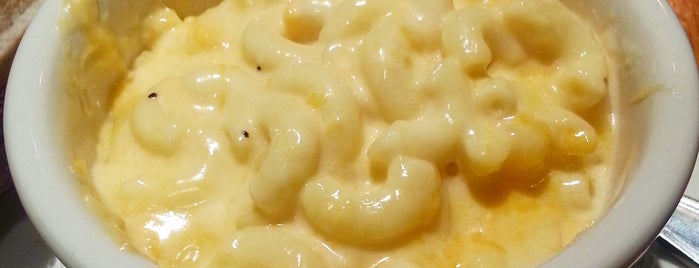 Ray’s Hell Burger is one of Macaroni & Cheese, Please!.