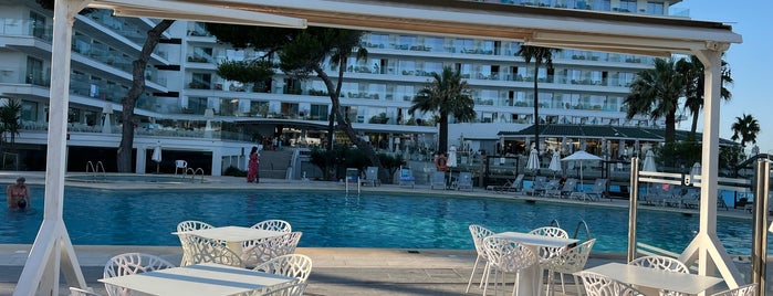 Hotel Playa Esperanza is one of ariete.