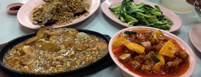 Sam Choon Seafood is one of Authentic Batu Pahat.
