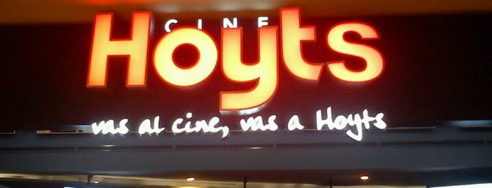 Hoyts is one of Mis lugares habituales.