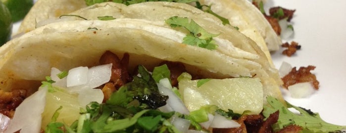 Little Charly's Taqueria is one of Justinさんのお気に入りスポット.