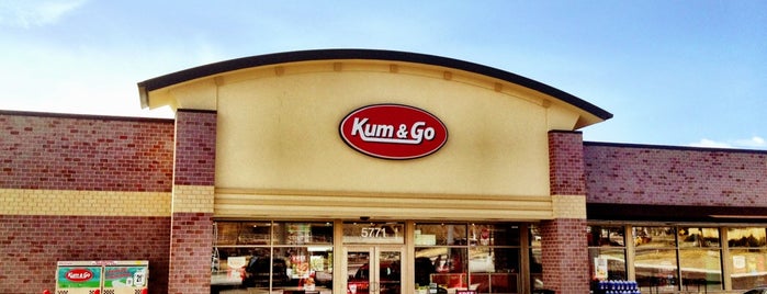 Kum & Go is one of Tempat yang Disukai Becca.