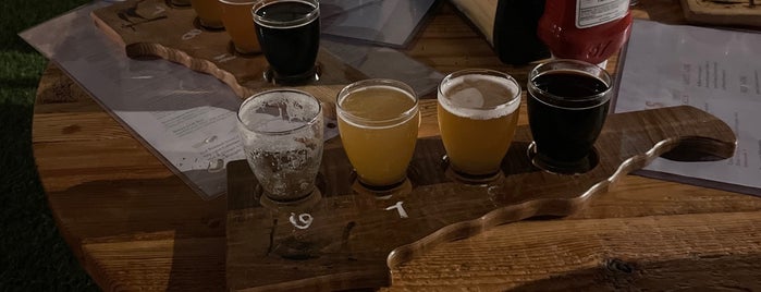 Crooked Hammock Brewery is one of Kevin 님이 좋아한 장소.