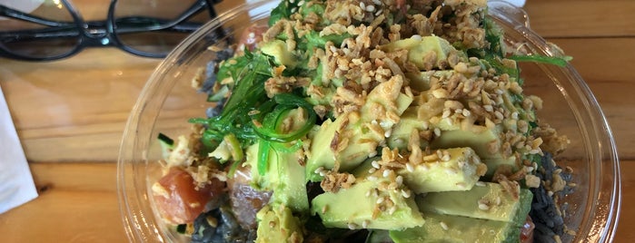 North Shore Poke is one of Justinさんの保存済みスポット.