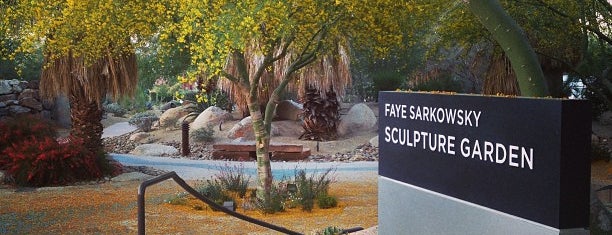 Faye Sarkowsky Sculpture Garden is one of billy 님이 좋아한 장소.