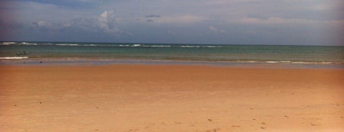 Praia de Guarajuba is one of meus lugares.