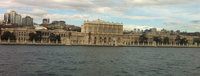 Palácio Dolmabahçe is one of Istanbul To-Do.