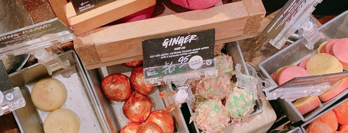 LUSH is one of Jingyuan 님이 좋아한 장소.