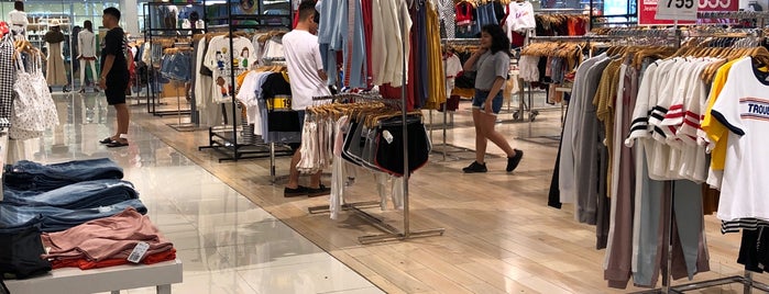 Forever 21 is one of SM Fairview.