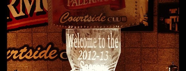 Palermo's Courtside Club is one of Mikeさんのお気に入りスポット.