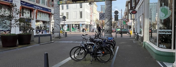 Chinatown (海牙唐人街) is one of Den Haag.