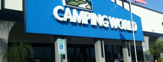 Camping World is one of Paulaさんのお気に入りスポット.