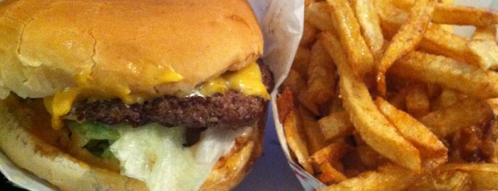 Blue 9 Burger is one of Venues that Accept NYU Campus Cash.