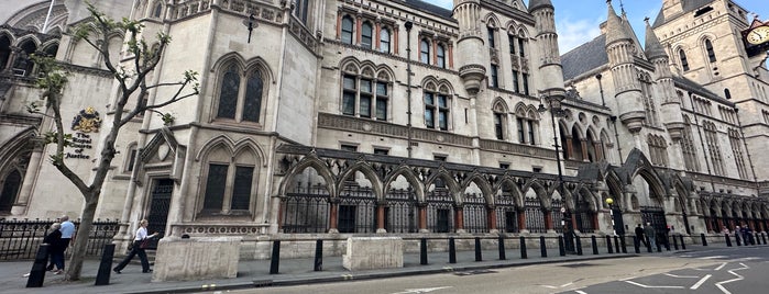 Royal Courts of Justice is one of London Places.