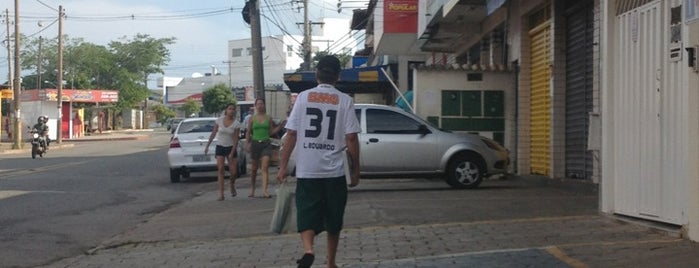 Avenida Pasteur is one of Ruas de Goiânia.