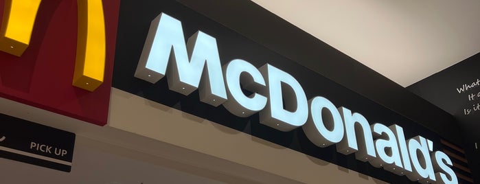 McDonald's is one of マクドナルド(北海道).