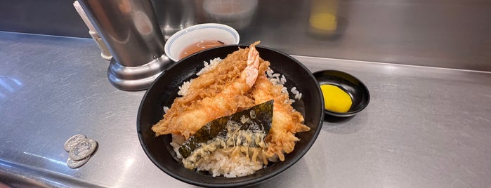 坂町の天丼 is one of Osaka.
