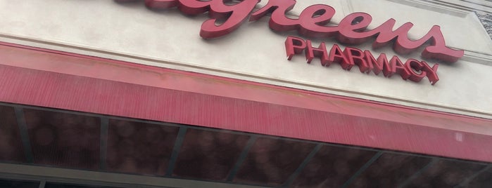 Walgreens Pharmacy is one of Locais curtidos por Rusty.