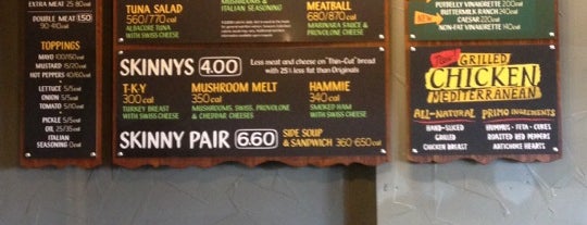 Potbelly Sandwich Shop is one of Yvonne 님이 저장한 장소.